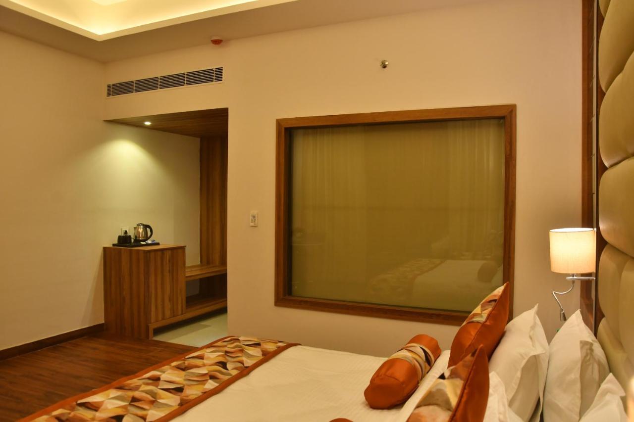 Lotus Ananta Elite Kota Hotel Kota  Exterior foto